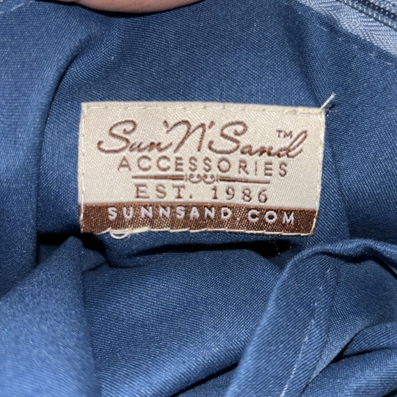 SUN AND SAND TAN WOVEN SHOULDER BAG BLUE & CREME COLOR CLOTH DESIGN WITH FRINGE - Picture 6 of 10